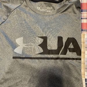 Men's under armour shirt large